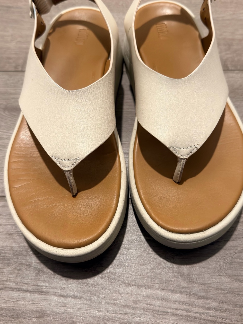 Fitflop Women's White Thong Sandals with Tan Footbed